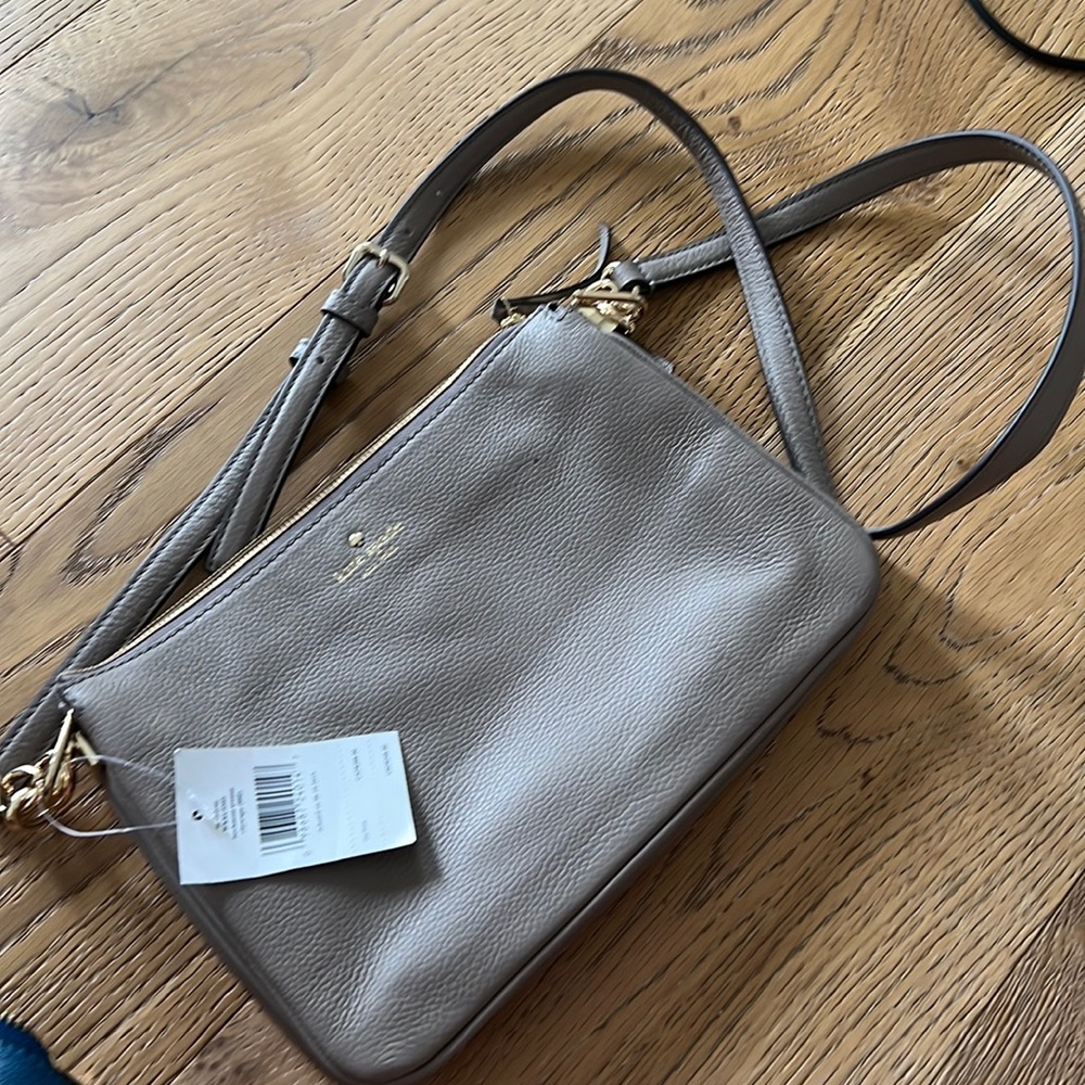 Kate spade nwt purse.